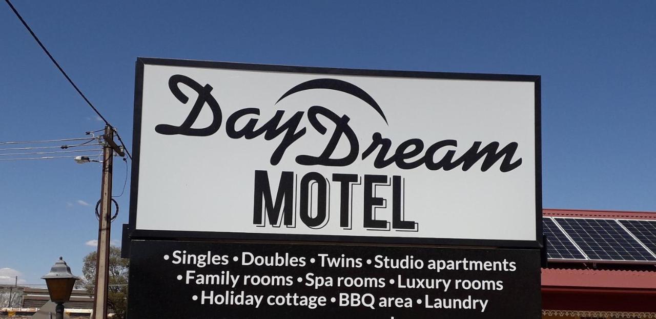 Daydream Motel And Apartments Broken Hill Exteriér fotografie