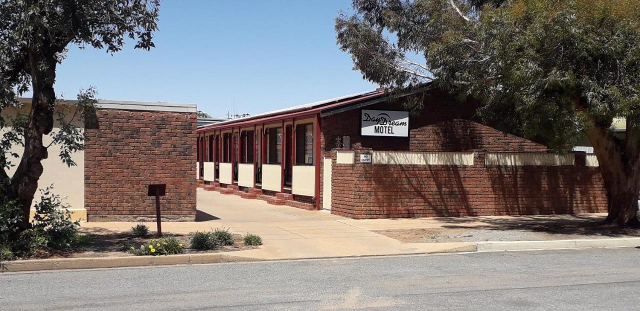 Daydream Motel And Apartments Broken Hill Exteriér fotografie